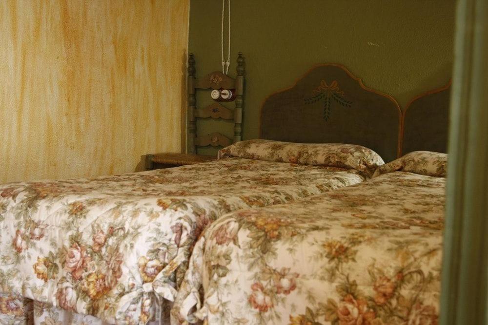 Masia Cal Millas - Turisme Rural Castellfullit de Riubregos Ngoại thất bức ảnh