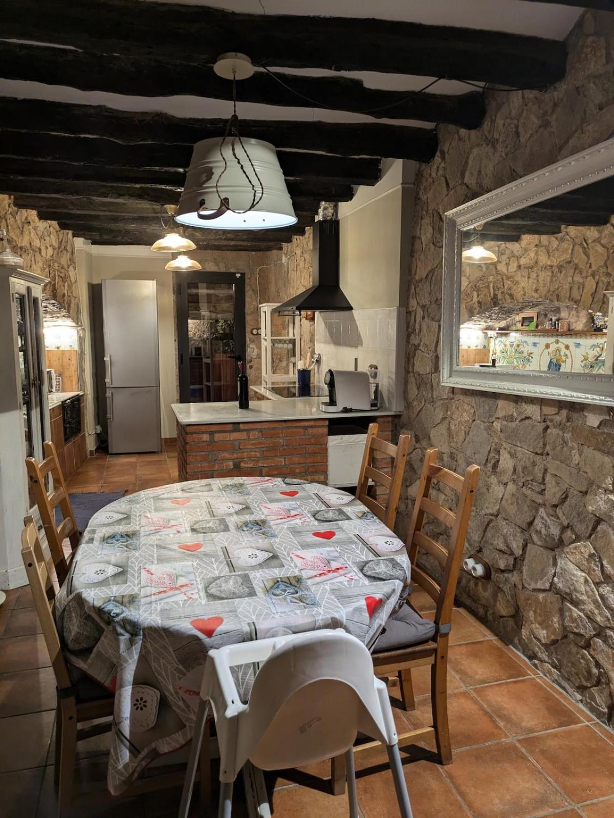Masia Cal Millas - Turisme Rural Castellfullit de Riubregos Ngoại thất bức ảnh