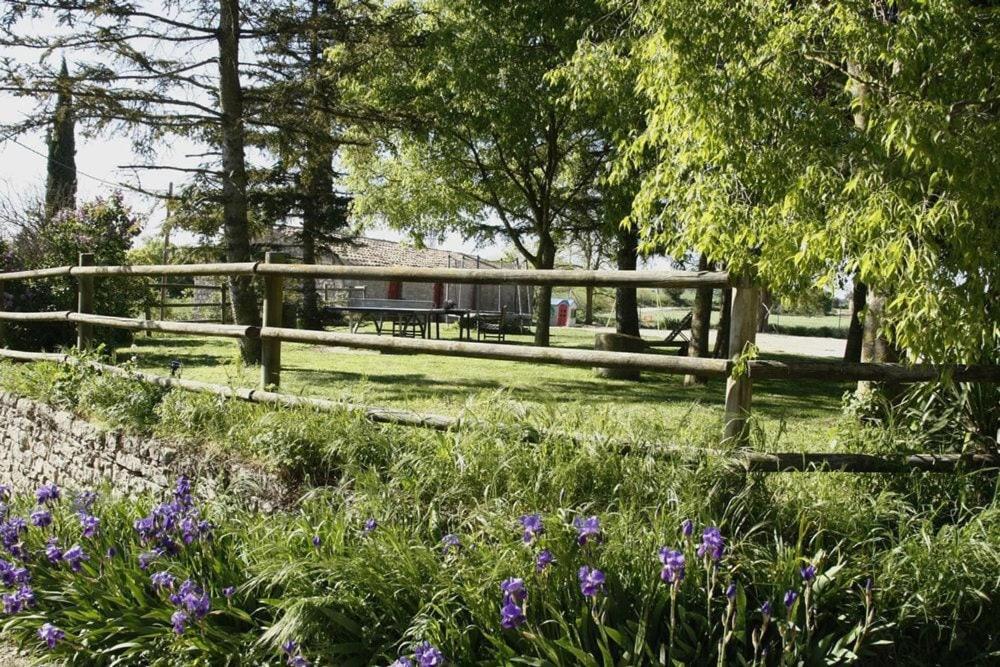 Masia Cal Millas - Turisme Rural Castellfullit de Riubregos Ngoại thất bức ảnh
